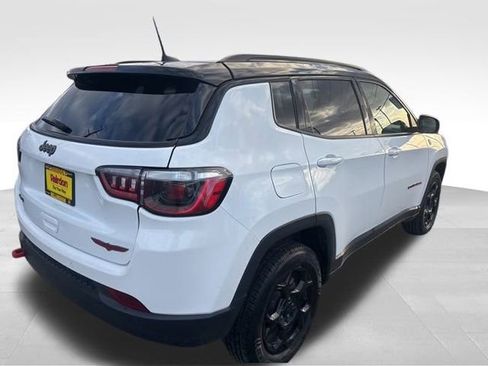 Used 2023 Jeep Compass Trailhawk image 8