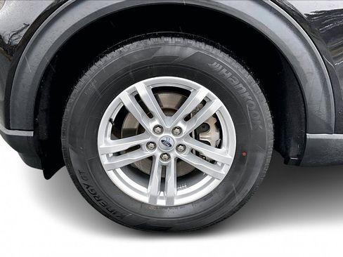 Used 2023 Ford Explorer XLT w/ Equipment Group 202A image 32