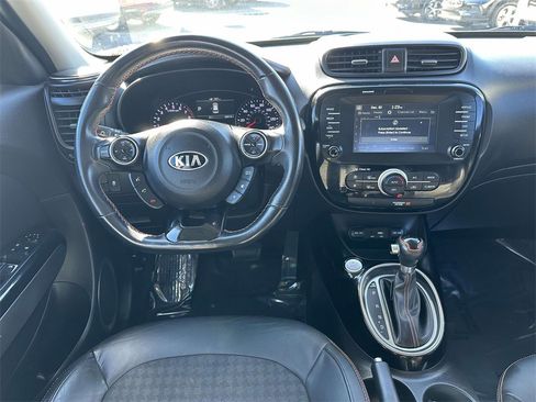 Used 2018 Kia Soul ! image 10
