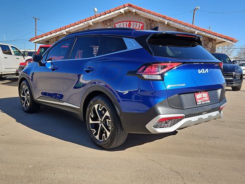 Used 2025 Kia Sportage EX w/ Premium Package image 2