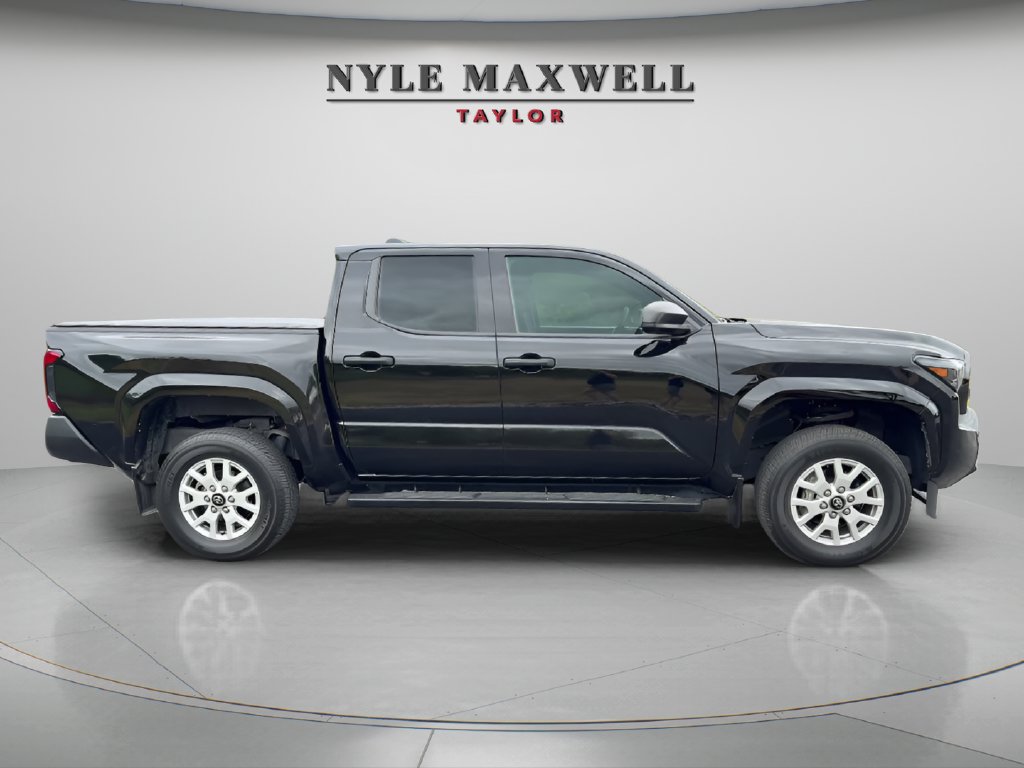 Used 2024 Toyota Tacoma SR AWD/4WD image 10