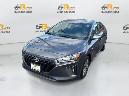 Used 2019 Hyundai Ioniq Plug-In Hybrid image 1