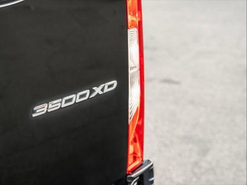 Used 2019 Mercedes-Benz Sprinter 170 image 39