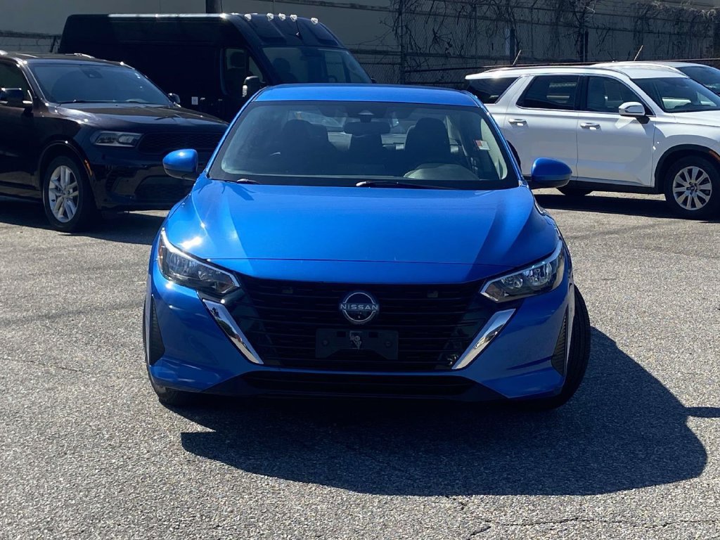 Used 2025 Nissan Sentra SV FWD image 5