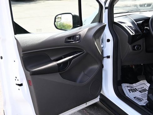 Used 2020 Ford Transit Connect XL FWD image 16