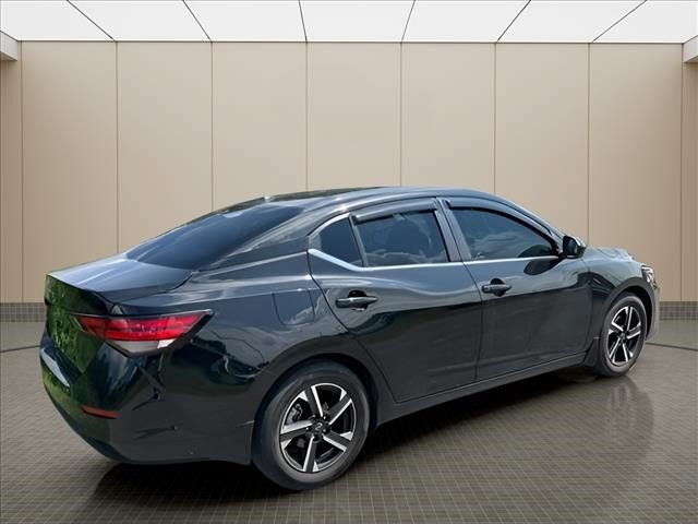 Used 2025 Nissan Sentra SV w/ All-Weather Package FWD image 16