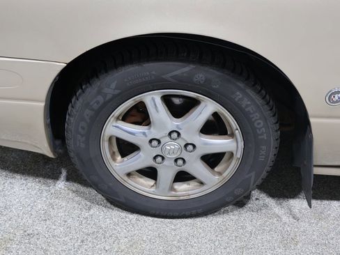 Used 2005 Buick Le Sabre Custom w/ Platinum Edition Plus Pkg image 8