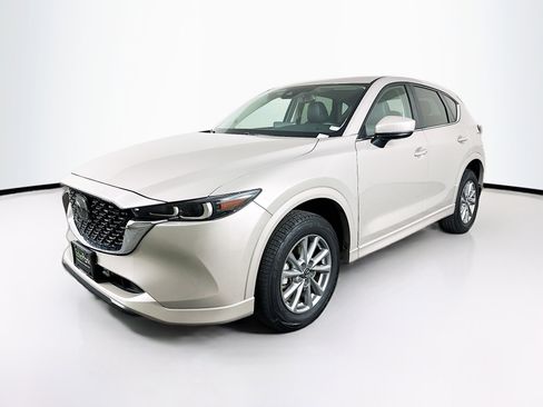 Used 2025 MAZDA CX-5 AWD 2.5 S w/ Preferred Package image 3