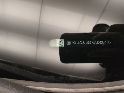 Used 2016 Buick Encore FWD image 33