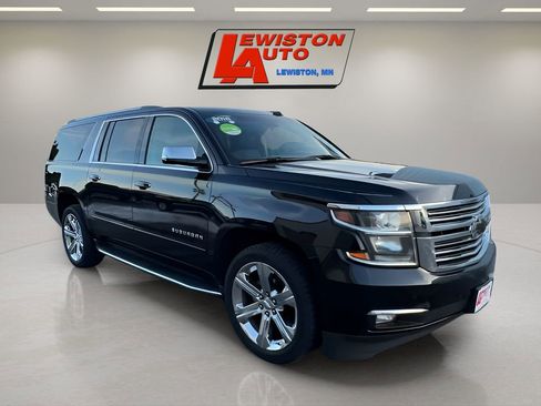 Used 2018 Chevrolet Suburban Premier image 2
