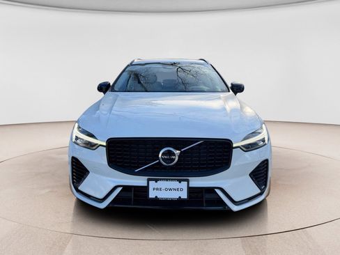 Used 2023 Volvo XC60 T8 Ultimate w/ Climate Package image 2