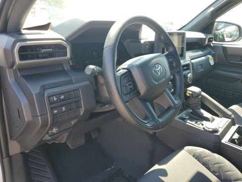 New 2026 Toyota Tacoma SR AWD/4WD image 18