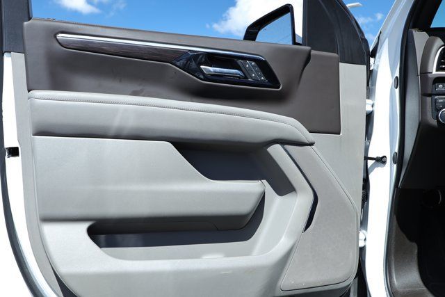Used 2025 Chevrolet Tahoe LT AWD/4WD image 22