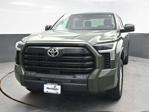 Used 2022 Toyota Tundra SR5 AWD/4WD image 2