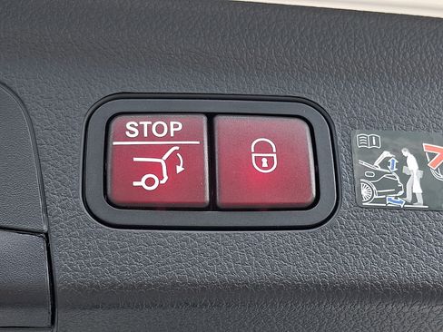Certified 2026 Mercedes-Benz GLE 350 4MATIC image 31