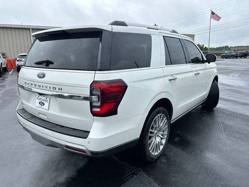 Used 2023 Ford Expedition Limited AWD/4WD image 7