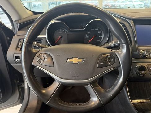 Used 2018 Chevrolet Impala LT image 28
