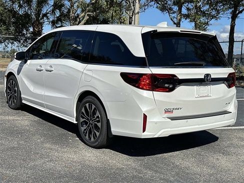 New 2026 Honda Odyssey Elite image 5