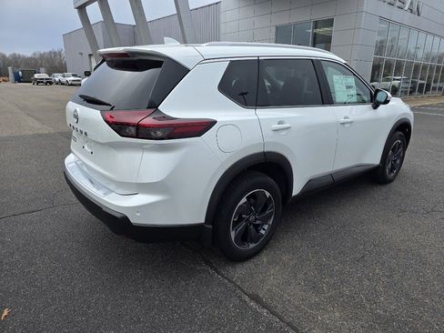 New 2026 Nissan Rogue SV w/ SV Premium Package image 3