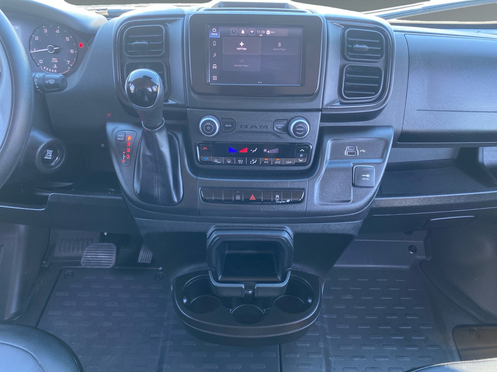 Used 2026 RAM ProMaster 2500 w/ Convenience Group FWD image 11