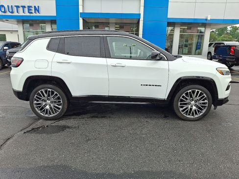 Used 2023 Jeep Compass Limited w/ Elite Group AWD/4WD image 6