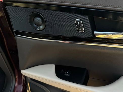 Certified 2023 Lincoln Nautilus Reserve w/ Luxury Package image 17