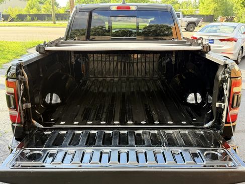 Used 2024 RAM 1500 Limited w/ Night Edition AWD/4WD image 7