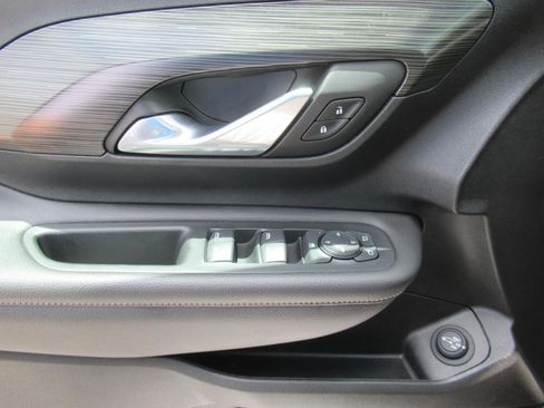 Used 2022 GMC Terrain SLE w/ Driver Convenience Package FWD image 20