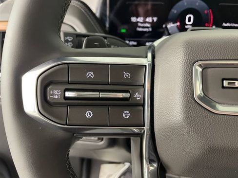 New 2026 GMC Yukon XL Denali w/ Advanced Technology Package image 8