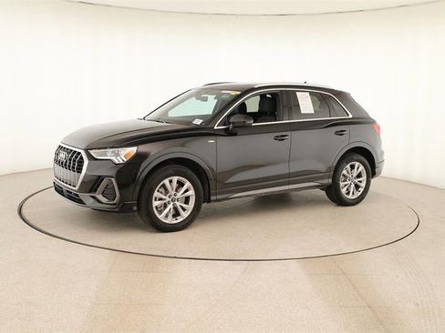 Certified 2025 Audi Q3 2.0T Premium Plus w/ Premium Plus Package image 13