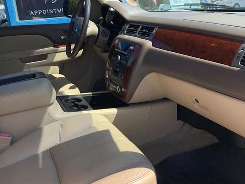 Used 2012 Chevrolet Tahoe LT RWD image 16