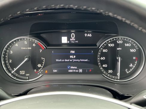 Used 2023 Cadillac XT5 Premium Luxury image 17