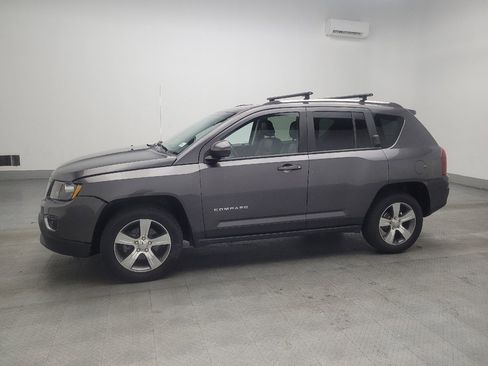 Used 2017 Jeep Compass High Altitude FWD image 2