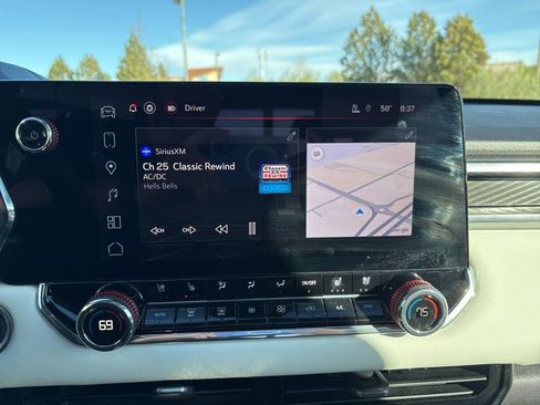 Used 2024 GMC Canyon AT4X image 15