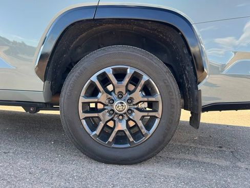Used 2024 Toyota Sequoia Platinum AWD/4WD image 14