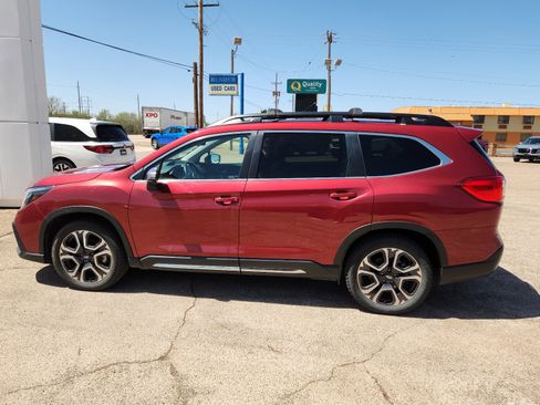 Used 2023 Subaru Ascent Limited w/ Technology Package image 2