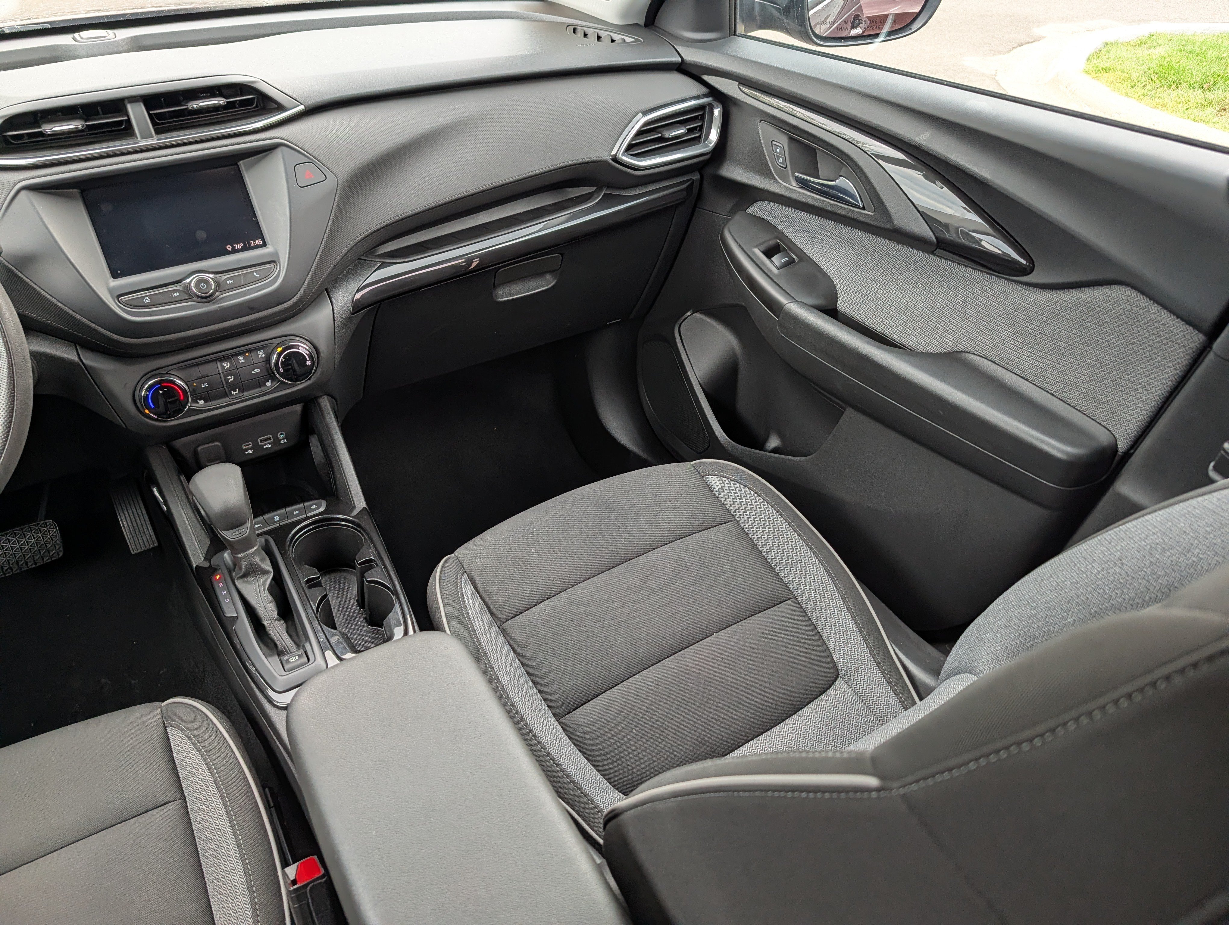 Used 2022 Chevrolet TrailBlazer LT FWD image 11