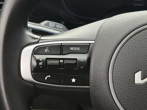 Used 2023 Kia Sportage EX FWD image 13