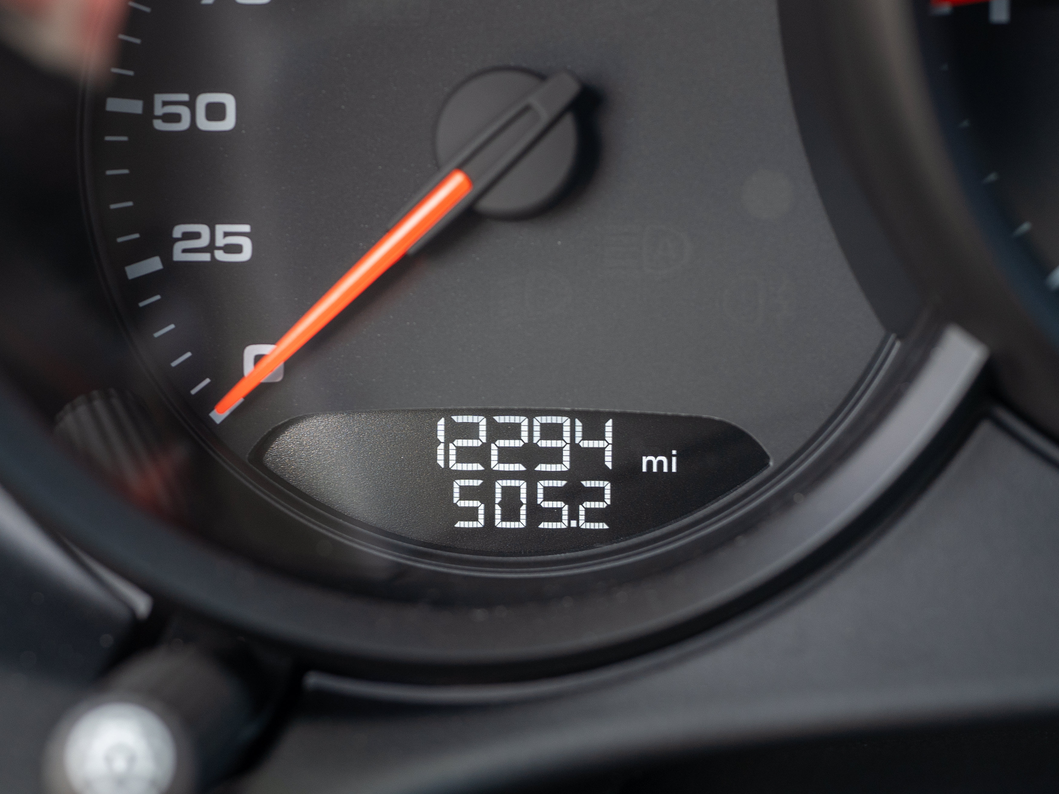 Used 2025 Porsche 718 Cayman RWD image 10