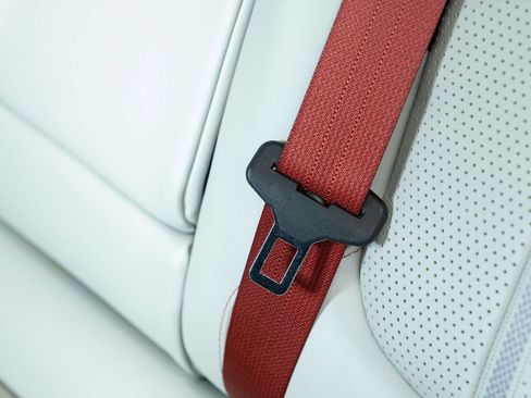 Used 2025 Aston Martin DBX 707 image 47