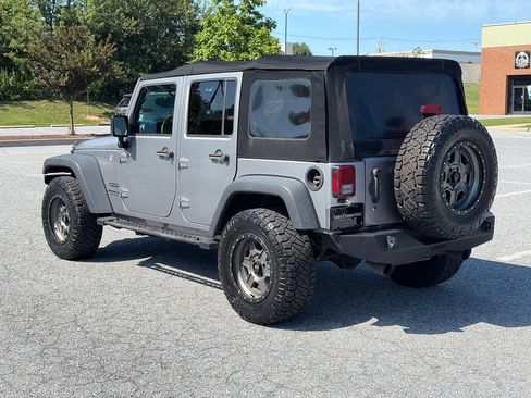 Used 2017 Jeep Wrangler Unlimited Sport w/ Quick Order Package 24S AWD/4WD image 6