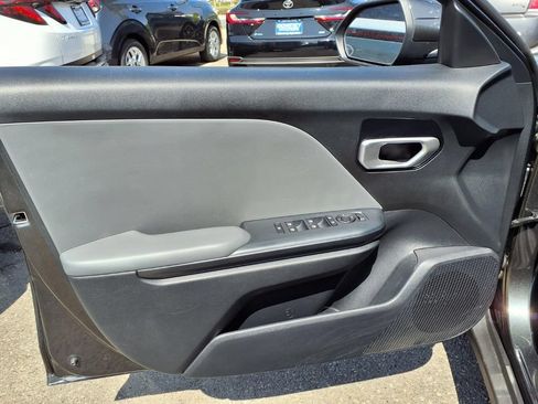 Used 2025 Kia K4 FWD image 11