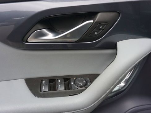 Used 2022 Chevrolet Blazer LT w/ Midnight/Sport Edition image 7