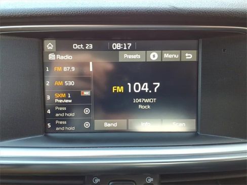 Used 2018 Kia Optima Premium w/ Convenience Package image 15