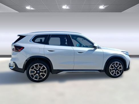 Used 2025 BMW X1 xDrive28i w/ Premium Package image 8
