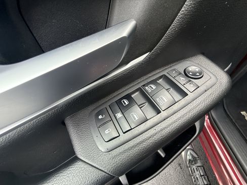 Used 2021 RAM 1500 Big Horn RWD image 13