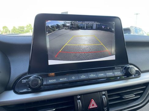 Used 2020 Kia Forte LXS FWD image 12