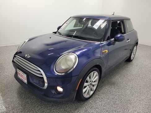 Used 2014 MINI Cooper 2-Door Hardtop FWD image 2