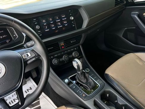Used 2019 Volkswagen Jetta SEL Premium FWD image 36