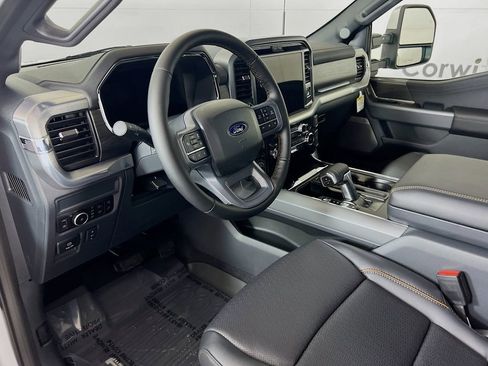 New 2025 Ford F150 Lariat w/ Equipment Group 501A Mid image 3